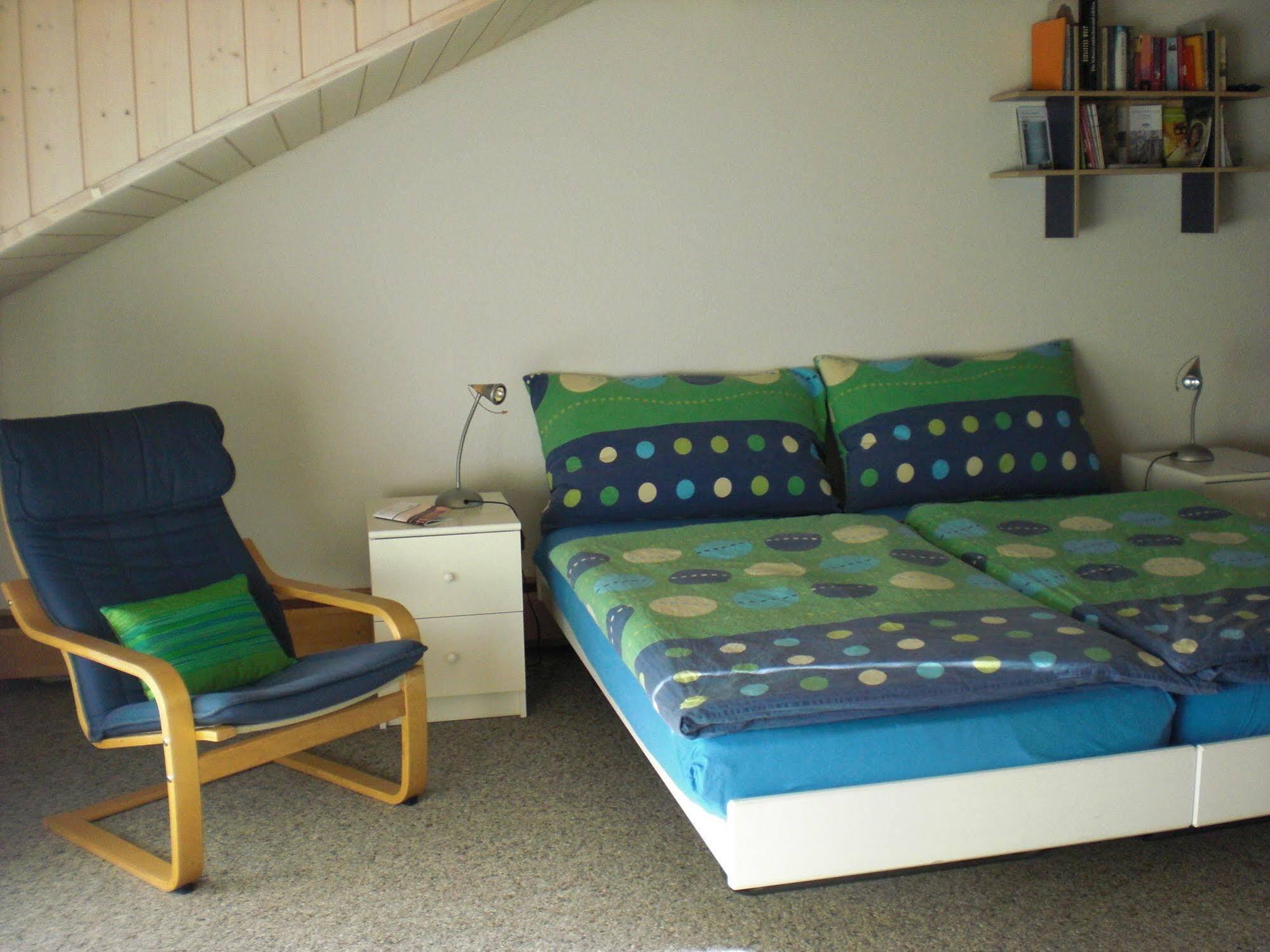 Mybednbreakfast In Bottmingen Bed & Breakfast Exterior photo